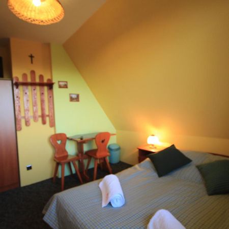 Mis Pokoje Goscinne Bukowina Tatrzańska Chambre photo
